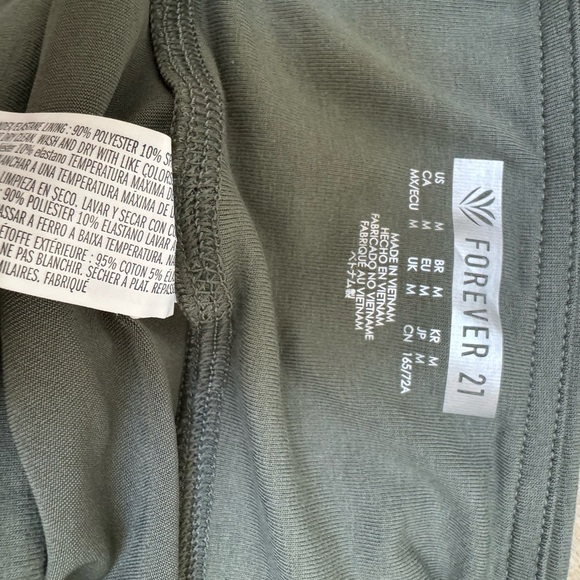 Workout skirt - Picture 6 of 6